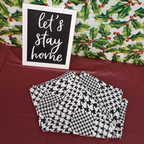 Full Tilt Pencil Skirt - Picture 3 of 3